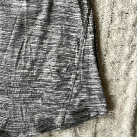 Lululemon Wild Tank Heathered grey Black size 2 - Picture 6 of 11